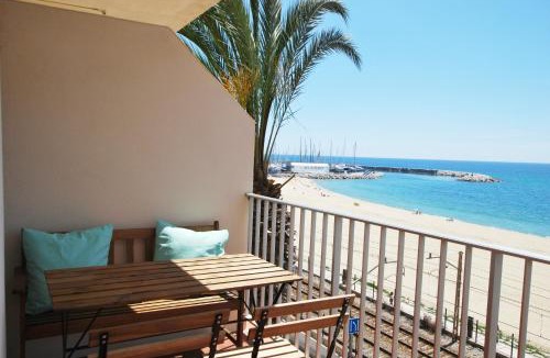 Premia de Mar Apartment | Premia Palm View