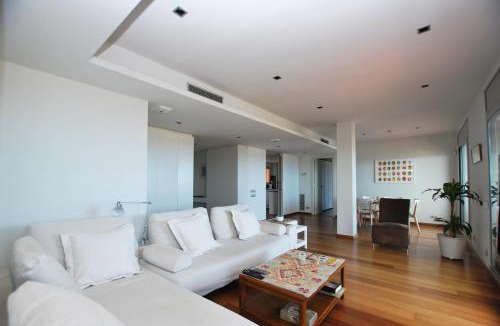 Vilassar de Mar Apartment | Picasso Street