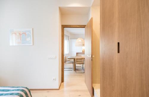 El Guinardo Apartment | Mediterranean Retreat with 4-Bedroom, 3-Bath Apartment in Barcelona