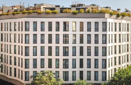 el Camp d'en Grassot i Gracia Nova Hotel | Radisson Blu 1882 Hotel, Barcelona Sagrada Familia