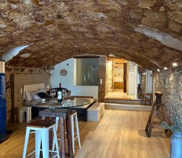 Moia Apartment | Suíte Sant Sebastià con jacuzzi, sauna y jardín
