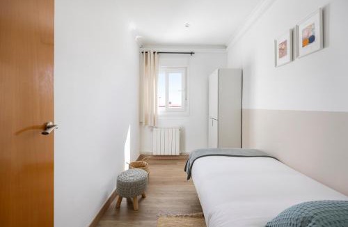Cornella de Llobregat Apartment | Amazing 3bdr Apt In Cornella 1 Mins From Metro