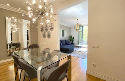 Sant Gervasi Apartment | Spacious Elegant on Avenue Diagonal By MyRentalHost