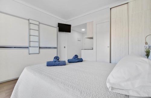 Carihuela Apartment | Carihuela Palace 418 By IVI Real Estate