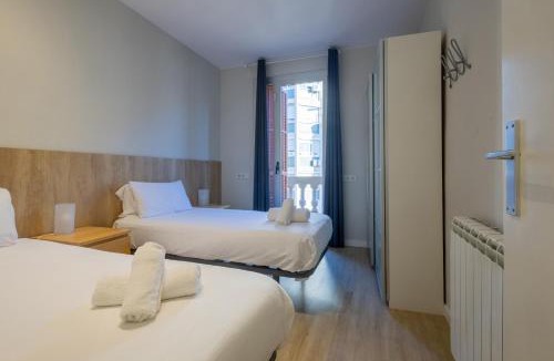 La Sagrada Familia Apartment | Housalia Sagrada Familia Views