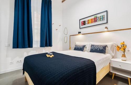 Barceloneta Apartment | Lodging Apartments Almirall Beach B2