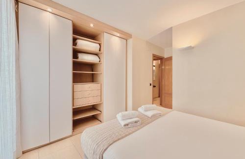 Collblanc y La Torrassa Apartment | Casa Natura Barcelona Fira & Camp Nou Stadium