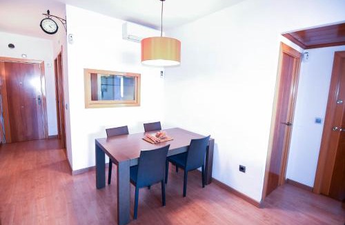 La Bordeta Apartment | Touch the Sky