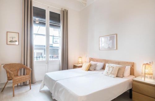 la Vila de Gracia Apartment | Sunny Apartment with Private Terrace in Gracia, Barcelona