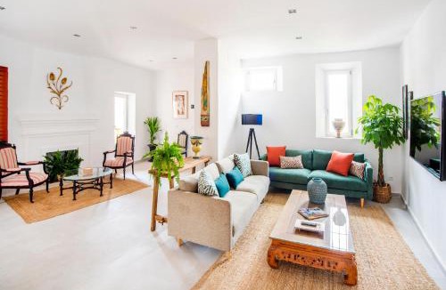 Oropesa House | Casa Platón Páramo