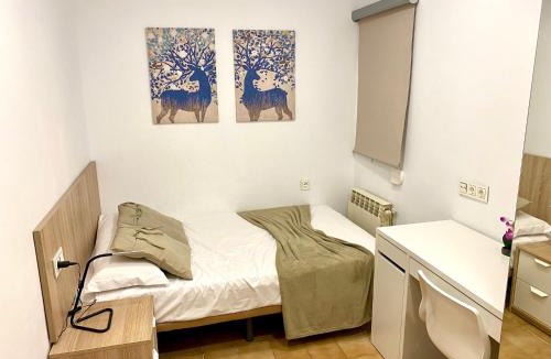 Terrassa Apartment | Piso céntrico con Parking a 20min de Barcelona