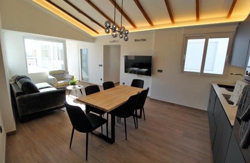 Campoamor Apartment | Atico loft de lujo con terraza espectacular y vista a los 2 castillos
