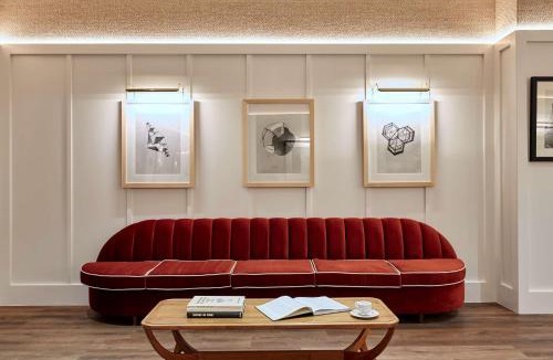 el Camp d'en Grassot i Gracia Nova Hotel | Radisson Blu 1882 Hotel, Barcelona Sagrada Familia