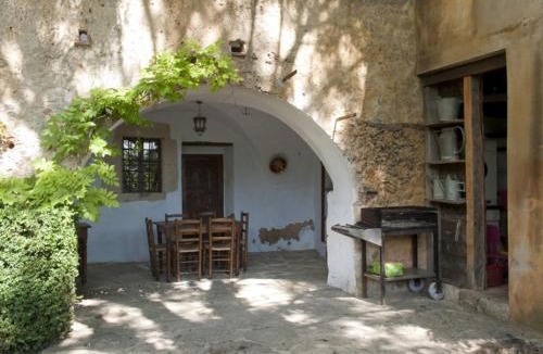 Sant Feliu de Pallerols House | Casa Prat