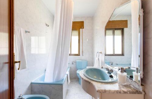 Piedralaves House | Villa-Piedralaves-aMatalasviñas-piscina-4 viviendas