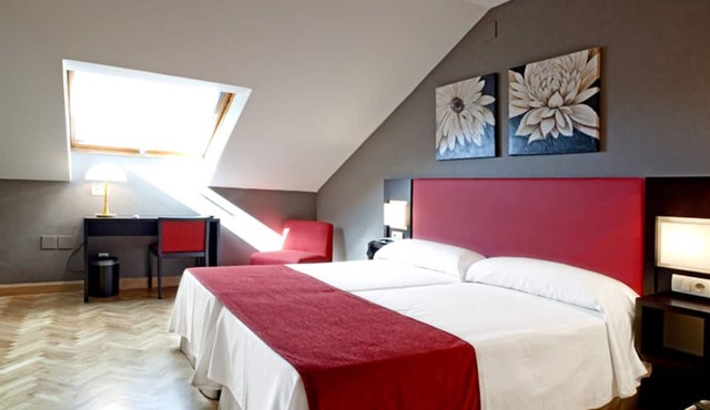 Hostal Carlos III