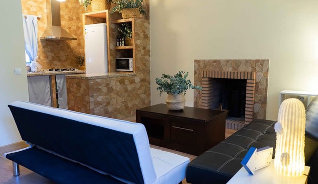 Beautiful house with natural caves and salt water pool