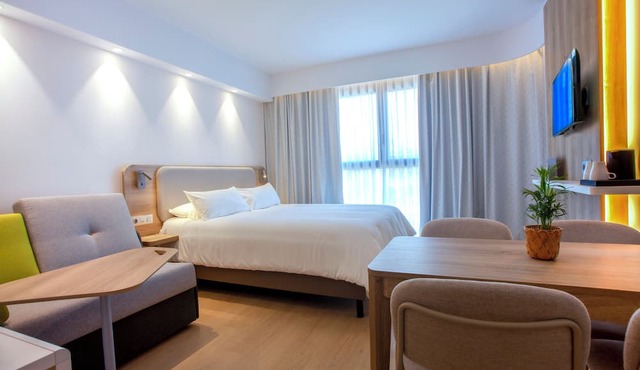 Holiday Inn Express & Suites Barcelona Sabadell by IHG