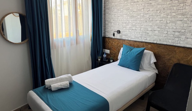 HOTEL ORENETA - Gironella