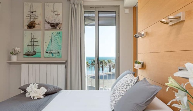 Luxury 1 bedroom apartment with private rooftop terrace in Barceloneta