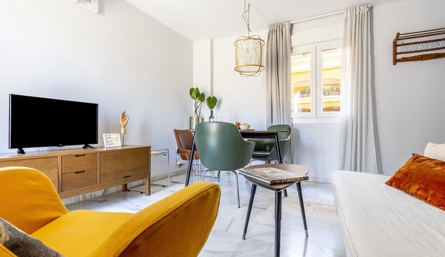 The wall of Sevilla duplex