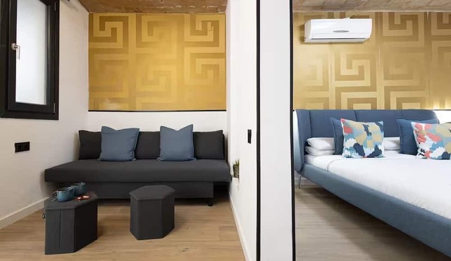 Diagonal Amazing 3BD with private garden