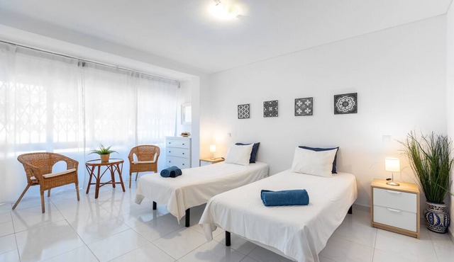 Apartment 'Eurosol Carihuela' with Shared Garden, Wi-Fi and Air Conditioning
