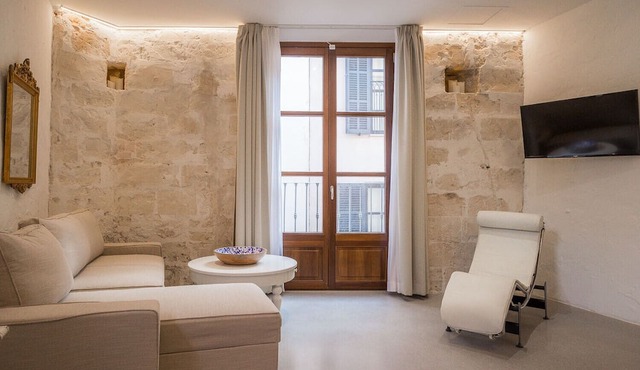 VINTAGE PALMA PALACE (GRAND DELUXE) by Priority
