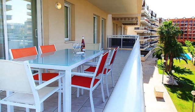Nice family apartment near PortAventura · UHC VENTURA PARK 3D