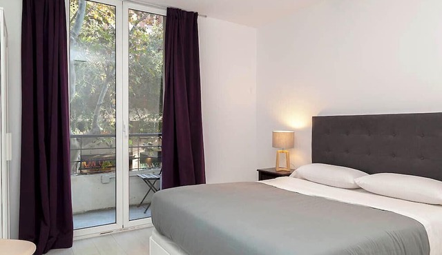 Modern and Ideal for Families in Barcelona Eixample