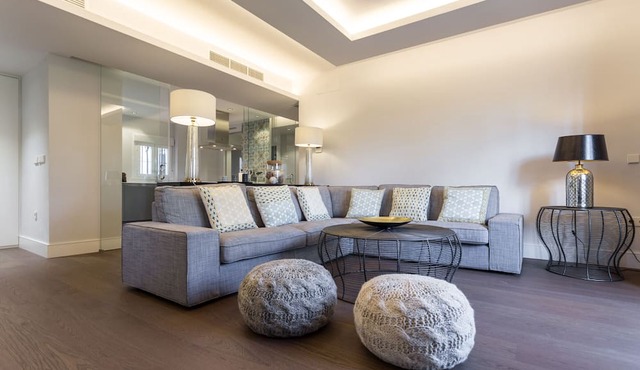 Modern & stylish in the heart of Sevillas center.