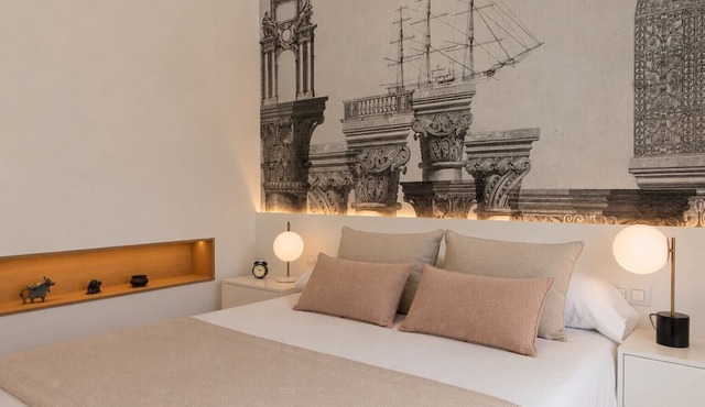 Luxury Stay | 4 Guests | Balcony | City Centre