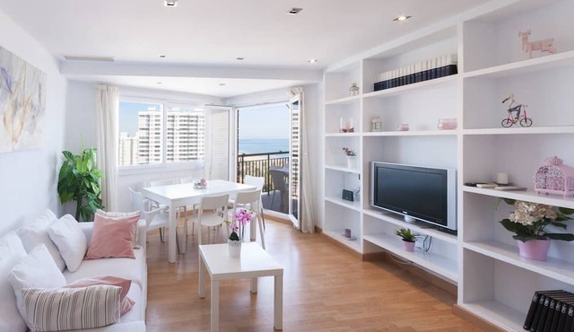 Ocean view condo located steps from the beach. - Only families