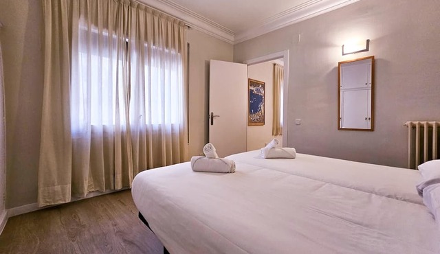 GÜELL PARK APARTMENT