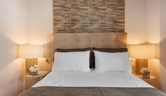 ‘Málaga Centro Bonito’ Apartment with Balcony, Wi-Fi and Air Conditioning