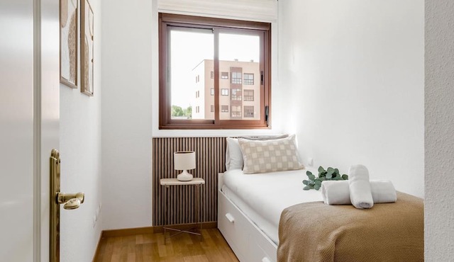 Charming Airport IV - Design apartment next to the airport
