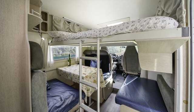 Mobile Home "Cerca De Barcelona" with Mountain View, Shared Terraces & Private Garden