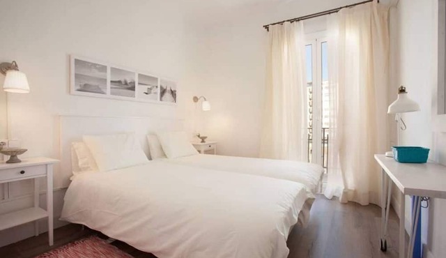 Welcome to our cozy apartment in Poblenou! You will love it because it's location, close to all the main interesting places in Barcelona and at the same time, away from the noise of the city.