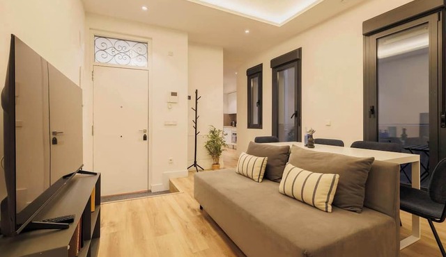 w* | Engaging 3BR at Palacio Real