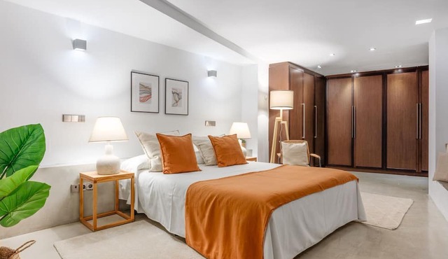 Historic Loft for 7 in Heart of Madrid