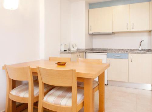 Apartamentos Mar y Playa